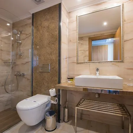 Отель Miarosa Incekum West 3*