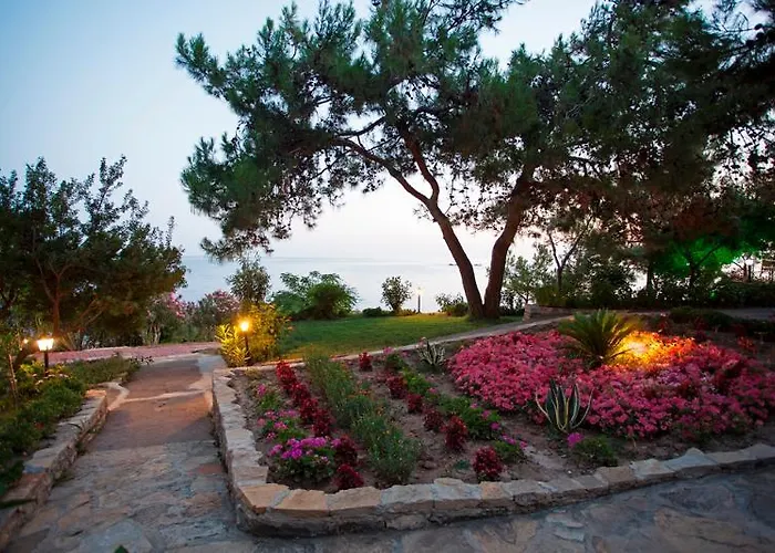 Miarosa Incekum West